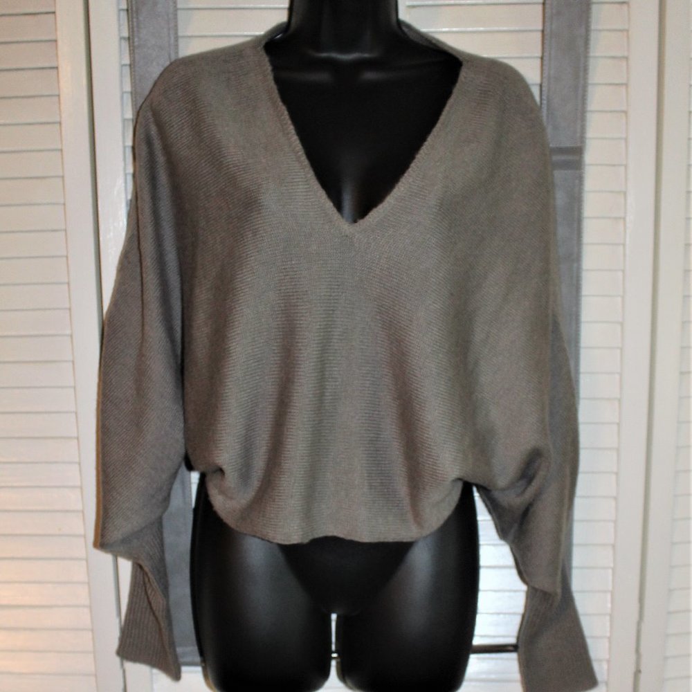 VINTAGE DOLMAN SLEEVE CROP SWEATER